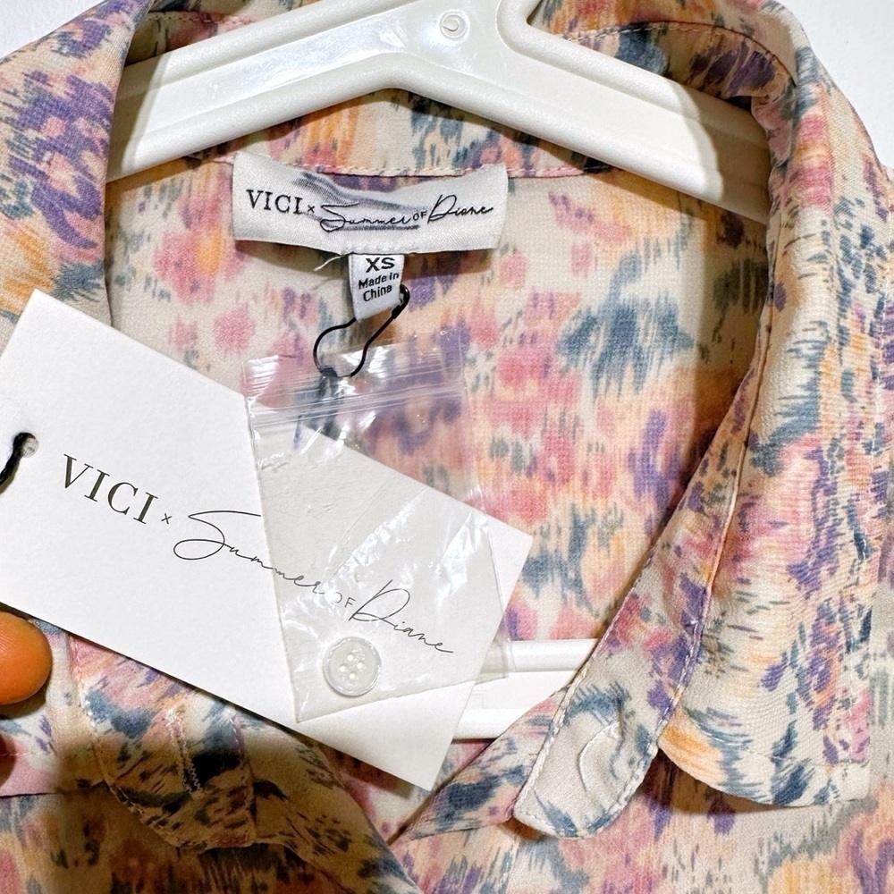 VICI X Summer Of Diane Sheer Watercolor Print Button Front Long Sleeves Shirt XS - Picture 2 of 10